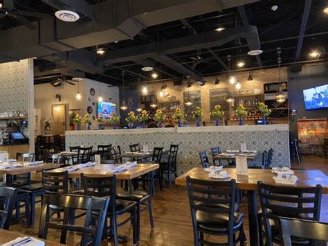 farmingdale restaurants ny.